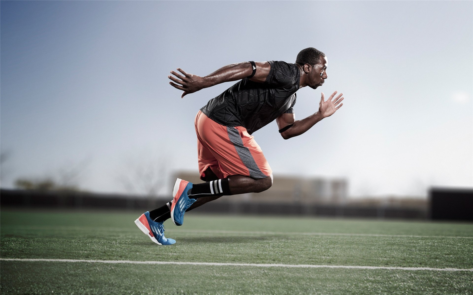 法国媒体：主场失利不能用“年轻”解释，主场落败,一再反思